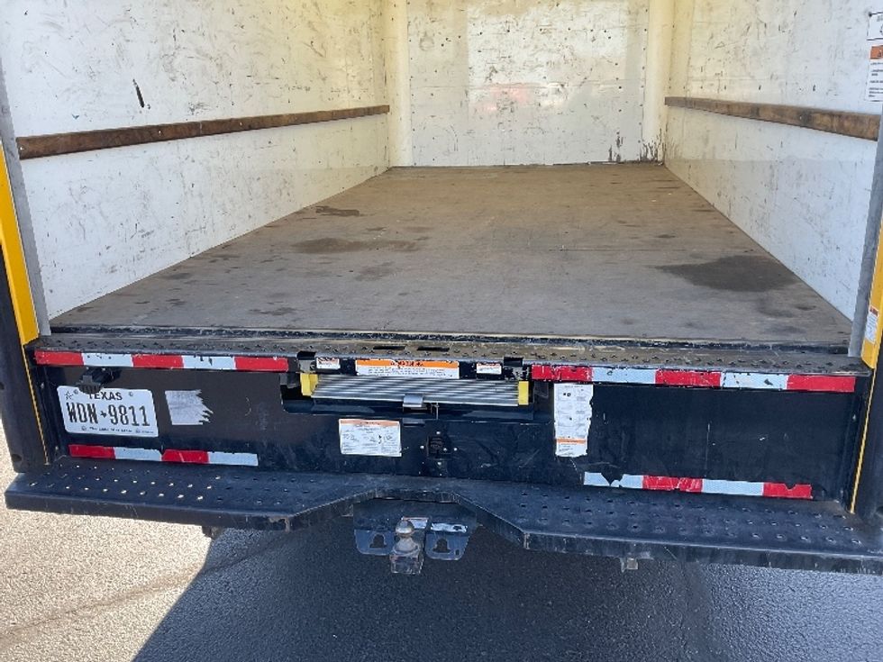 Light Duty Box Truck-Light and Medium Duty Trucks-GMC-2022-Savana G33903-Greeley-CO-88,173\n\t\tmiles-$ 31,250 - Image 10