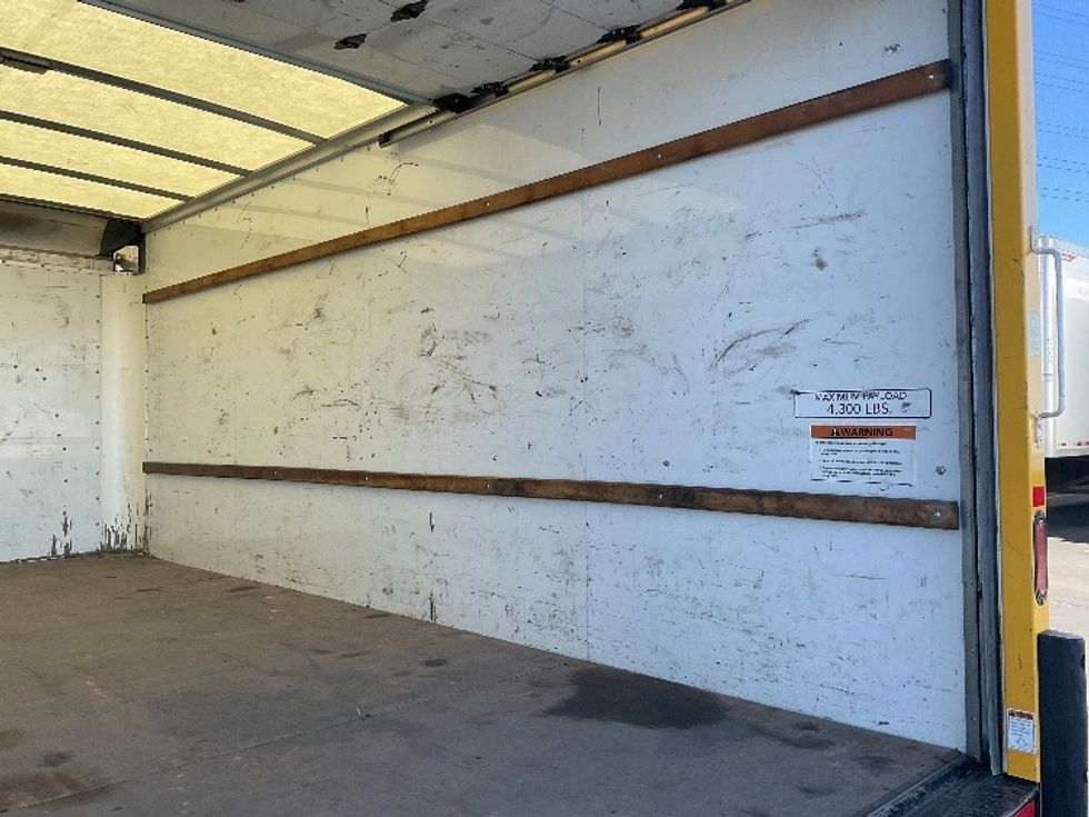 Light Duty Box Truck-Light and Medium Duty Trucks-GMC-2022-Savana G33903-Greeley-CO-88,173\n\t\tmiles-$ 31,250 - Image 12