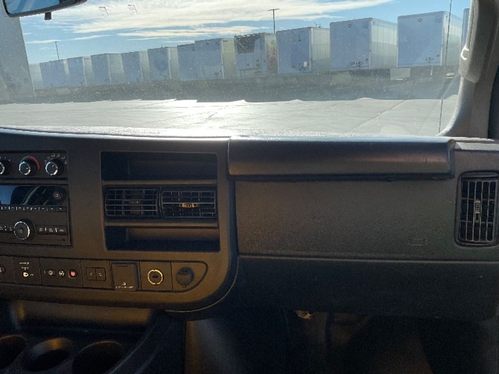 Light Duty Box Truck-Light and Medium Duty Trucks-GMC-2022-Savana G33903-Greeley-CO-88,173\n\t\tmiles-$ 31,250 - Image 21