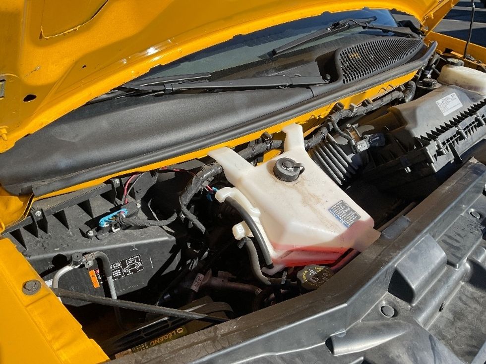 Light Duty Box Truck-Light and Medium Duty Trucks-GMC-2022-Savana G33903-Greeley-CO-88,173\n\t\tmiles-$ 31,250 - Image 23