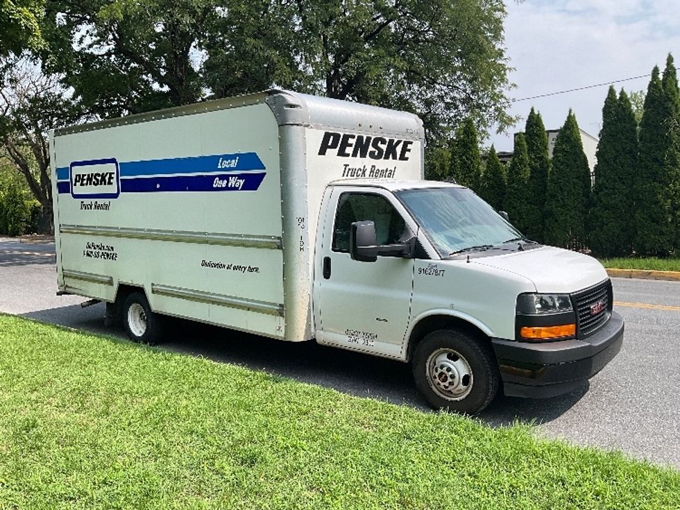 Light Duty Box Truck-Light and Medium Duty Trucks-GMC-2022-Savana G33903-Greensboro-NC-142,240\n\t\tmiles-$ 24,500 - Image 1