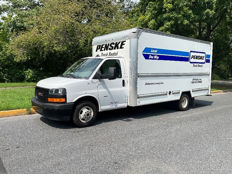 Light Duty Box Truck-Light and Medium Duty Trucks-GMC-2022-Savana G33903-Greensboro-NC-142,240\n\t\tmiles-$ 24,500 - Image 3