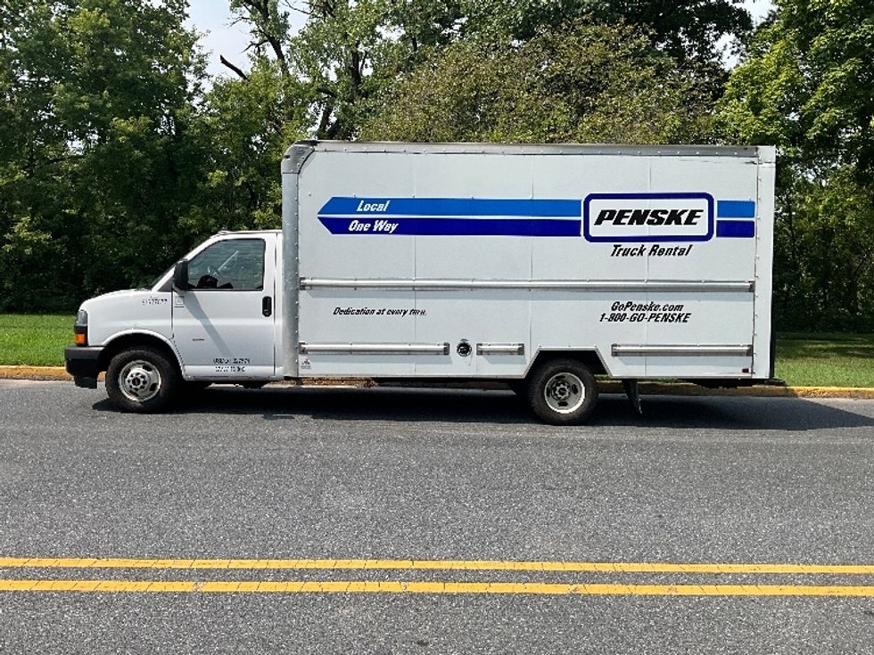 Light Duty Box Truck-Light and Medium Duty Trucks-GMC-2022-Savana G33903-Greensboro-NC-142,240\n\t\tmiles-$ 24,500 - Image 4