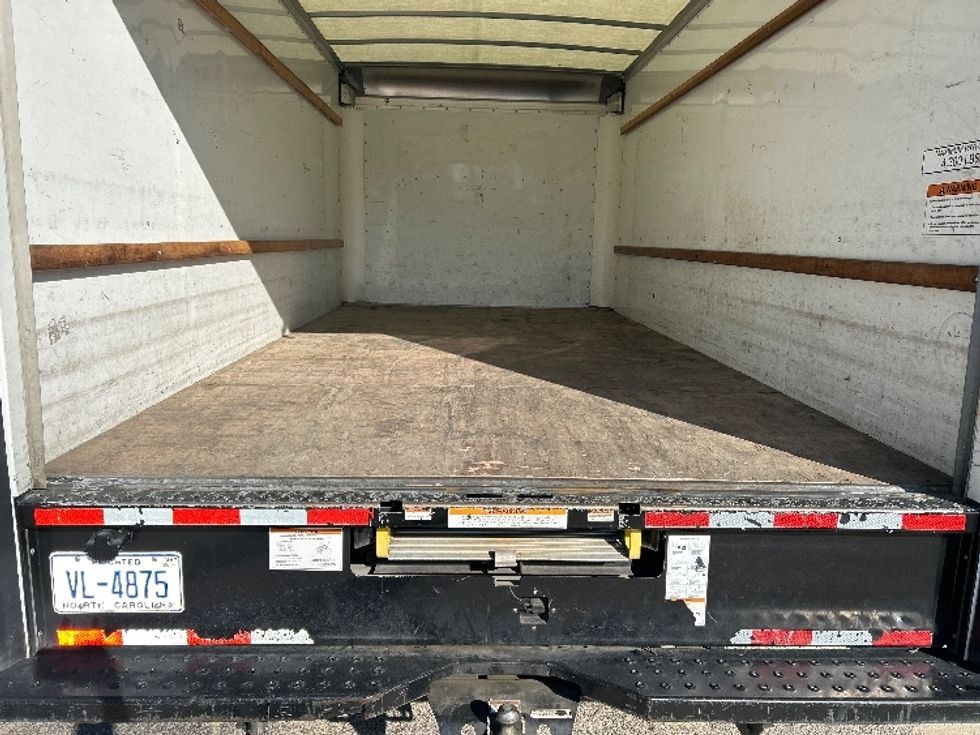 Light Duty Box Truck-Light and Medium Duty Trucks-GMC-2022-Savana G33903-Greensboro-NC-160,949\n\t\tmiles-$ 19,500 - Image 10
