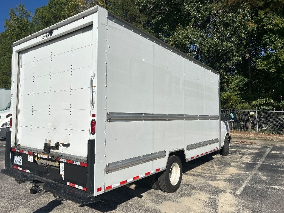 Light Duty Box Truck-Light and Medium Duty Trucks-GMC-2022-Savana G33903-Greensboro-NC-160,949\n\t\tmiles-$ 19,500 - Image 13