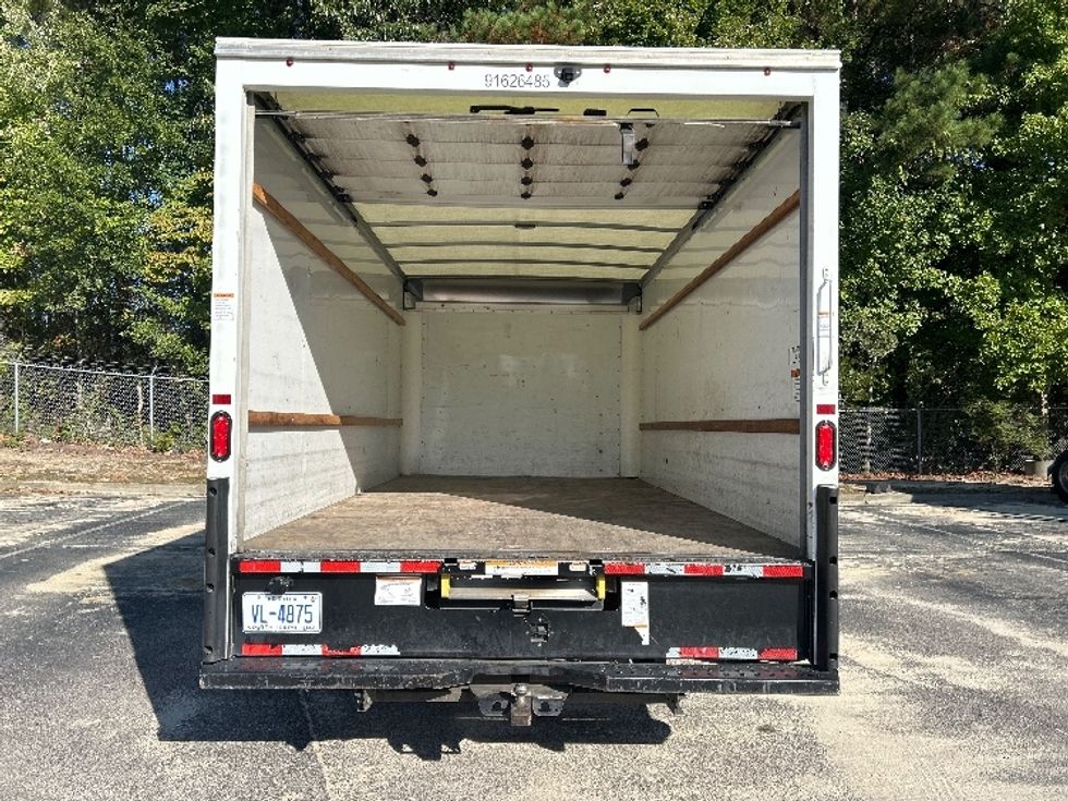 Light Duty Box Truck-Light and Medium Duty Trucks-GMC-2022-Savana G33903-Greensboro-NC-160,949\n\t\tmiles-$ 19,500 - Image 9