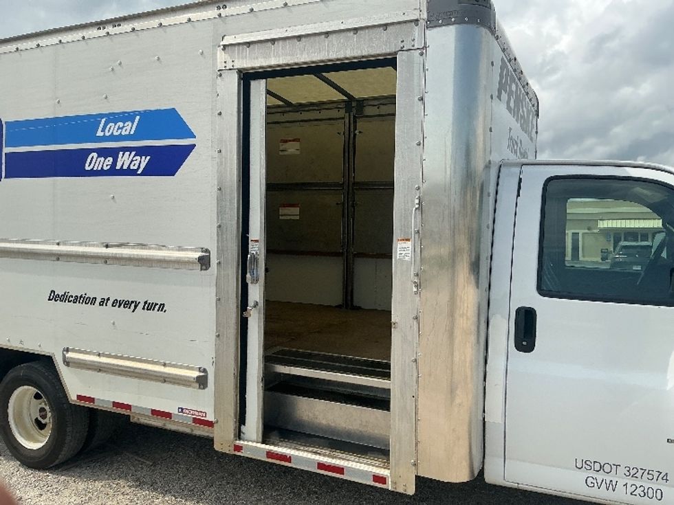 Light Duty Box Truck-Light and Medium Duty Trucks-GMC-2022-Savana G33903-Gulfport-MS-65,355\n\t\tmiles-$ 38,500 - Image 25