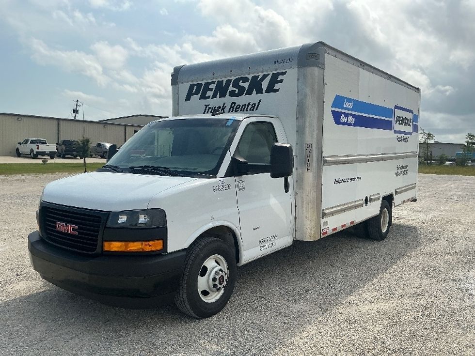 Light Duty Box Truck-Light and Medium Duty Trucks-GMC-2022-Savana G33903-Gulfport-MS-65,355\n\t\tmiles-$ 38,500 - Image 3