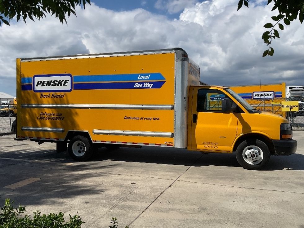 Light Duty Box Truck-Light and Medium Duty Trucks-GMC-2022-Savana G33903-Harahan-LA-100,413\n\t\tmiles-$ 28,750 - Image 14