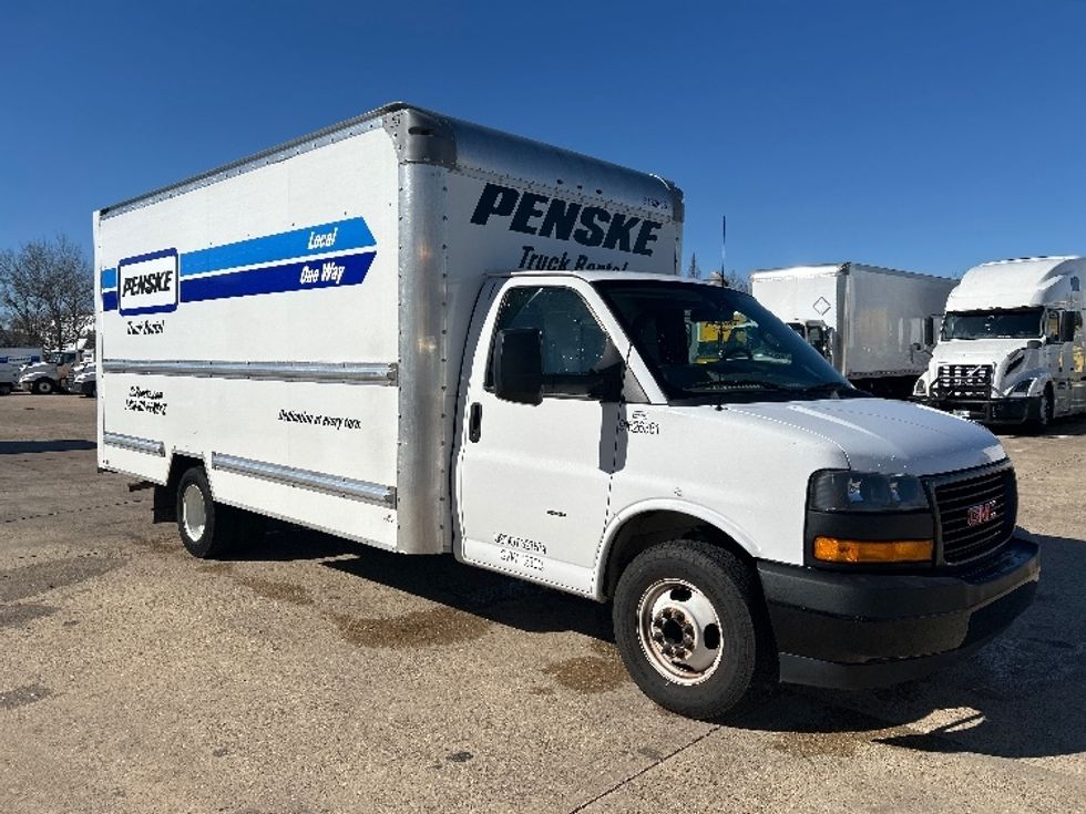 Light Duty Box Truck-Light and Medium Duty Trucks-GMC-2022-Savana G33903-Harahan-LA-103,747\n\t\tmiles-$ 31,250 - Image 1
