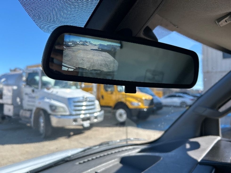 Light Duty Box Truck-Light and Medium Duty Trucks-GMC-2022-Savana G33903-Harahan-LA-103,747\n\t\tmiles-$ 31,250 - Image 17