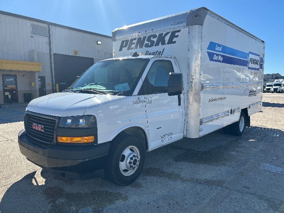 Light Duty Box Truck-Light and Medium Duty Trucks-GMC-2022-Savana G33903-Harahan-LA-103,747\n\t\tmiles-$ 31,250 - Image 3