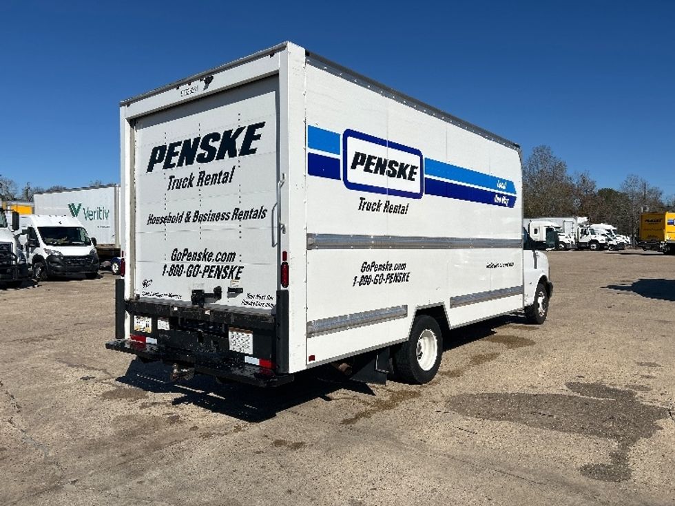 Light Duty Box Truck-Light and Medium Duty Trucks-GMC-2022-Savana G33903-Harahan-LA-103,747\n\t\tmiles-$ 31,250 - Image 8