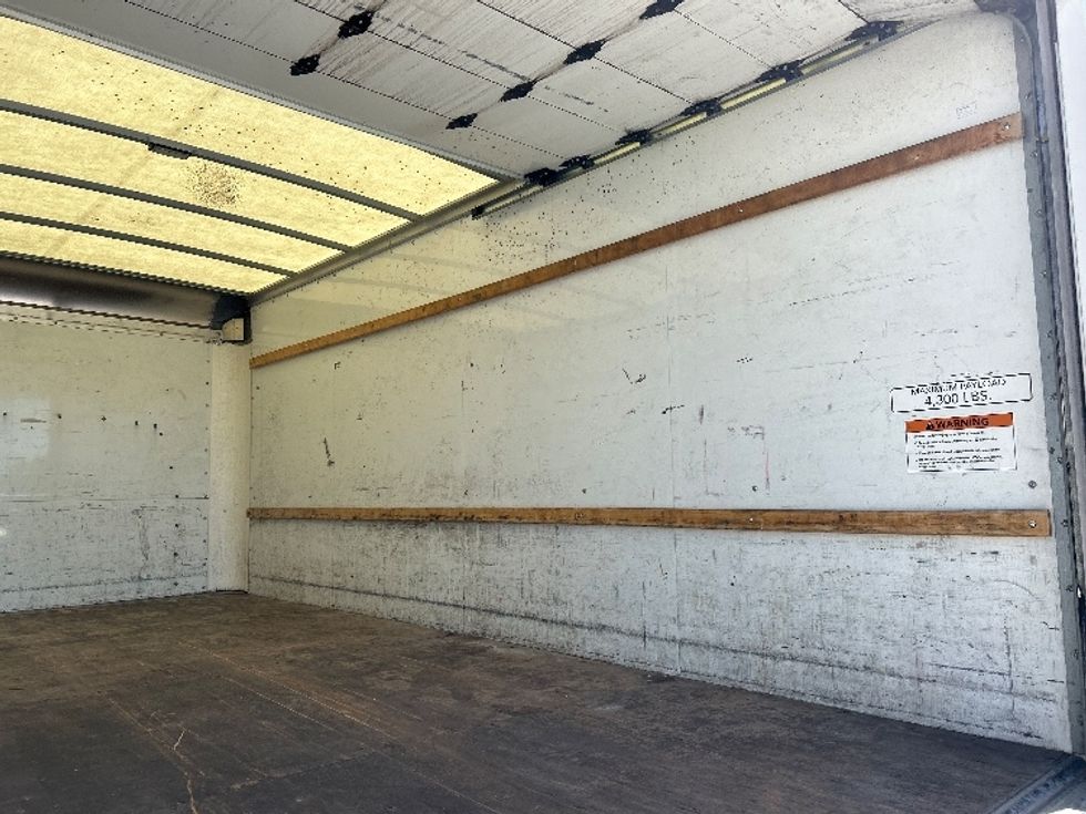 Light Duty Box Truck-Light and Medium Duty Trucks-GMC-2022-Savana G33903-Harahan-LA-78,855\n\t\tmiles-$ 33,750 - Image 10