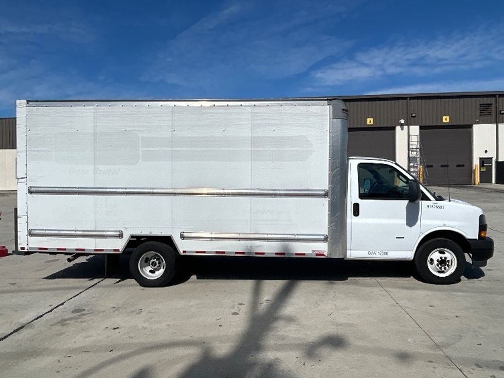 Light Duty Box Truck-Light and Medium Duty Trucks-GMC-2022-Savana G33903-Harahan-LA-78,855\n\t\tmiles-$ 33,750 - Image 13