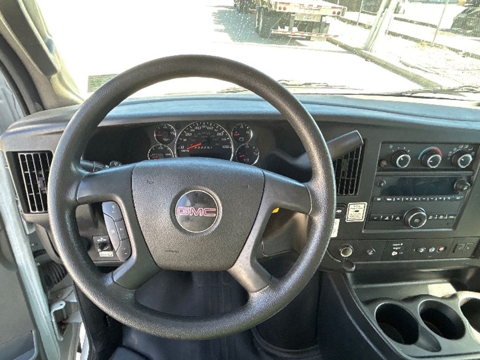 Light Duty Box Truck-Light and Medium Duty Trucks-GMC-2022-Savana G33903-Harahan-LA-78,855\n\t\tmiles-$ 33,750 - Image 16
