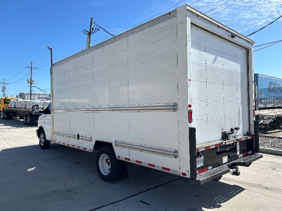 Light Duty Box Truck-Light and Medium Duty Trucks-GMC-2022-Savana G33903-Harahan-LA-78,855\n\t\tmiles-$ 33,750 - Image 6
