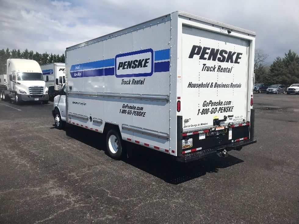 Light Duty Box Truck-Light and Medium Duty Trucks-GMC-2022-Savana G33903-Harrisburg-PA-29,715\n\t\tmiles-$ 42,500 - Image 6
