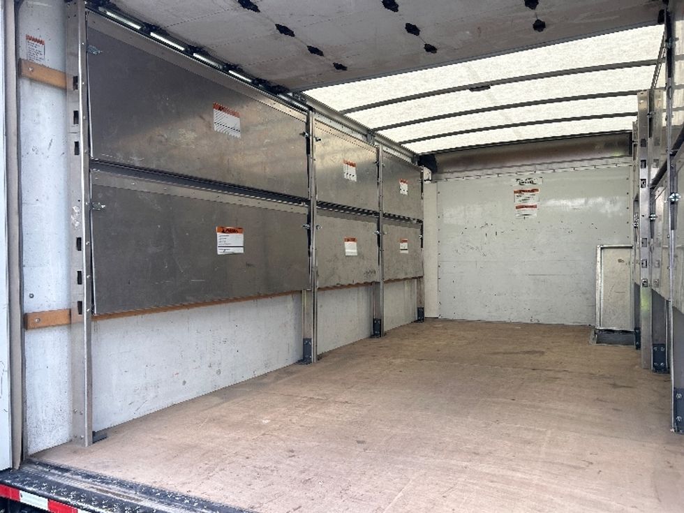 Light Duty Box Truck-Light and Medium Duty Trucks-GMC-2022-Savana G33903-Harrisburg-PA-30,256\n\t\tmiles-$ 41,500 - Image 11