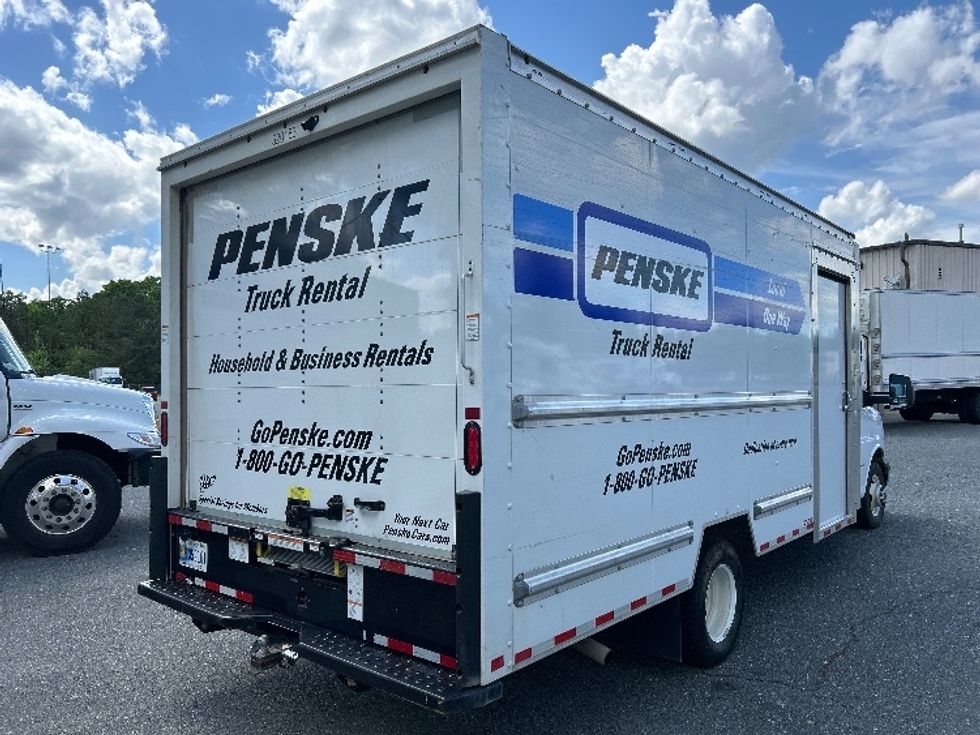 Light Duty Box Truck-Light and Medium Duty Trucks-GMC-2022-Savana G33903-Harrisburg-PA-30,256\n\t\tmiles-$ 41,500 - Image 13