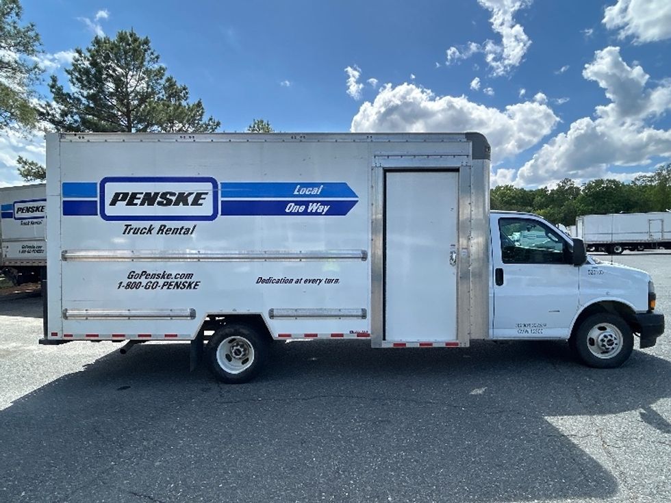 Light Duty Box Truck-Light and Medium Duty Trucks-GMC-2022-Savana G33903-Harrisburg-PA-30,256\n\t\tmiles-$ 41,500 - Image 15