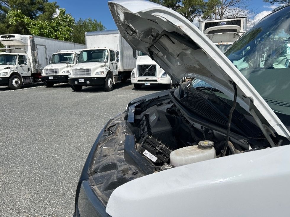 Light Duty Box Truck-Light and Medium Duty Trucks-GMC-2022-Savana G33903-Harrisburg-PA-30,256\n\t\tmiles-$ 41,500 - Image 24