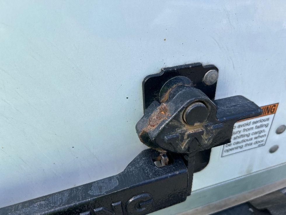 Light Duty Box Truck-Light and Medium Duty Trucks-GMC-2022-Savana G33903-Harrisburg-PA-30,256\n\t\tmiles-$ 41,500 - Image 29