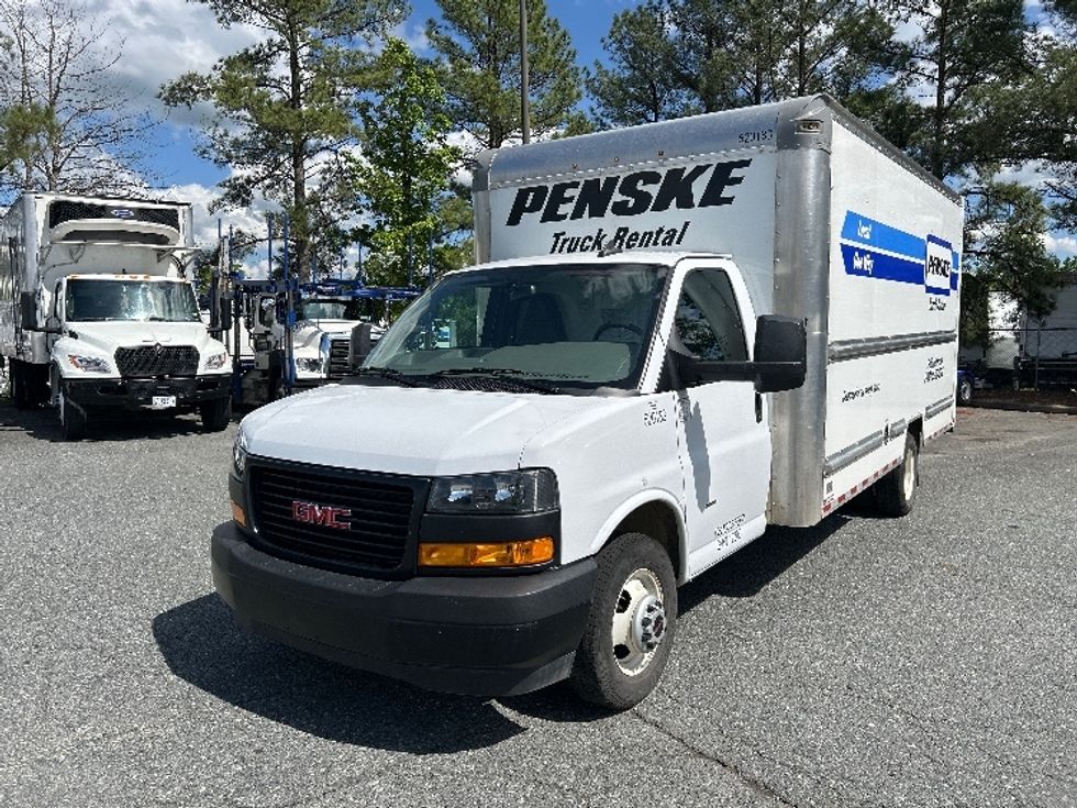 Light Duty Box Truck-Light and Medium Duty Trucks-GMC-2022-Savana G33903-Harrisburg-PA-30,256\n\t\tmiles-$ 41,500 - Image 3