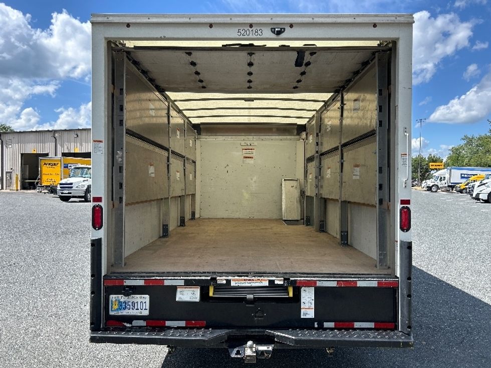 Light Duty Box Truck-Light and Medium Duty Trucks-GMC-2022-Savana G33903-Harrisburg-PA-30,256\n\t\tmiles-$ 41,500 - Image 8