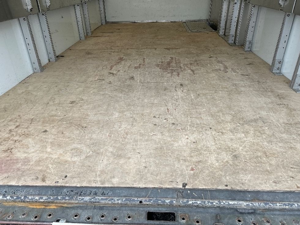 Light Duty Box Truck-Light and Medium Duty Trucks-GMC-2022-Savana G33903-Harrisburg-PA-39,097\n\t\tmiles-$ 41,500 - Image 10