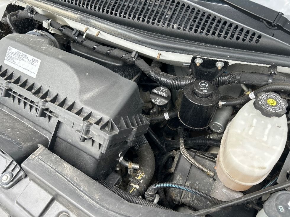 Light Duty Box Truck-Light and Medium Duty Trucks-GMC-2022-Savana G33903-Harrisburg-PA-39,097\n\t\tmiles-$ 41,500 - Image 24