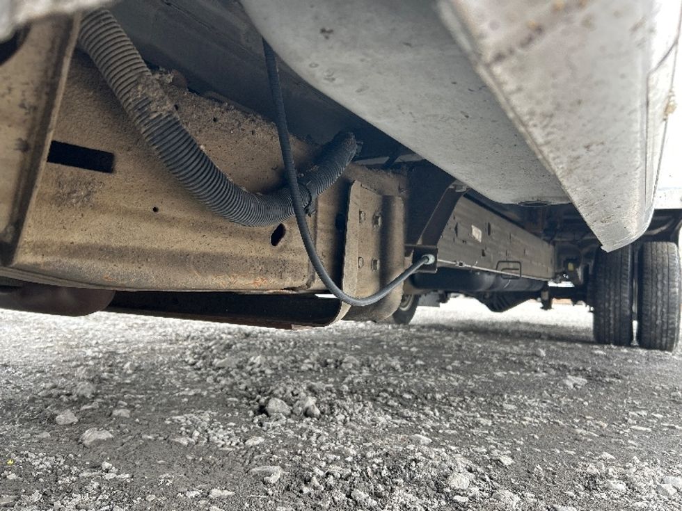 Light Duty Box Truck-Light and Medium Duty Trucks-GMC-2022-Savana G33903-Harrisburg-PA-39,097\n\t\tmiles-$ 41,500 - Image 5