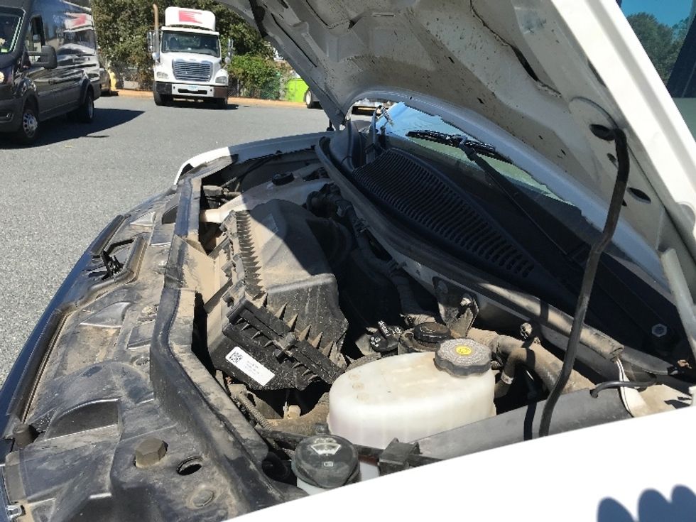 Light Duty Box Truck-Light and Medium Duty Trucks-GMC-2022-Savana G33903-Harrisburg-PA-41,493\n\t\tmiles-$ 40,250 - Image 24