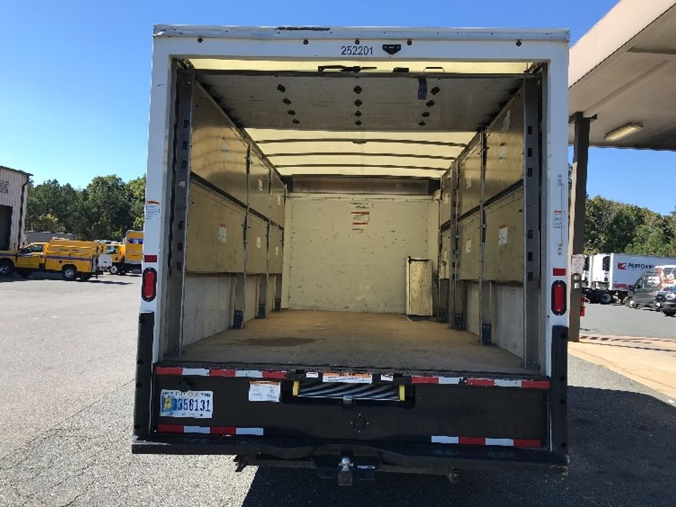 Light Duty Box Truck-Light and Medium Duty Trucks-GMC-2022-Savana G33903-Harrisburg-PA-41,493\n\t\tmiles-$ 40,250 - Image 9