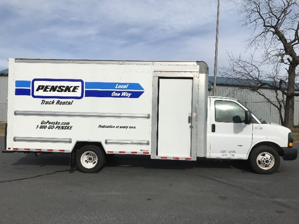 Light Duty Box Truck-Light and Medium Duty Trucks-GMC-2022-Savana G33903-Harrisonburg-VA-44,877\n\t\tmiles-$ 43,750 - Image 14