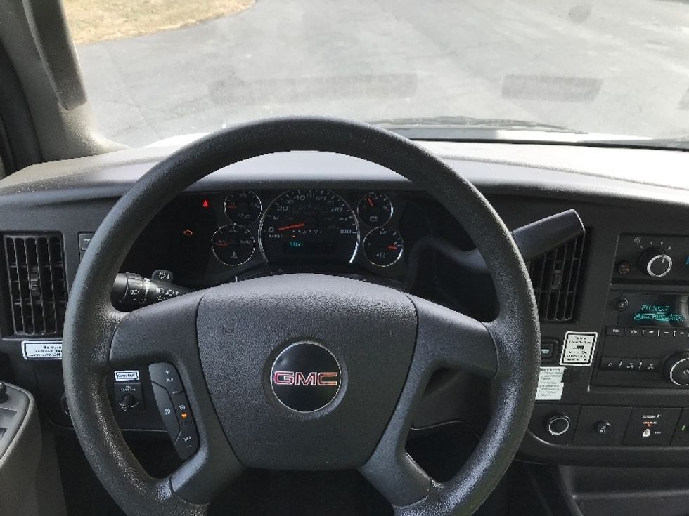 Light Duty Box Truck-Light and Medium Duty Trucks-GMC-2022-Savana G33903-Harrisonburg-VA-44,877\n\t\tmiles-$ 43,750 - Image 17