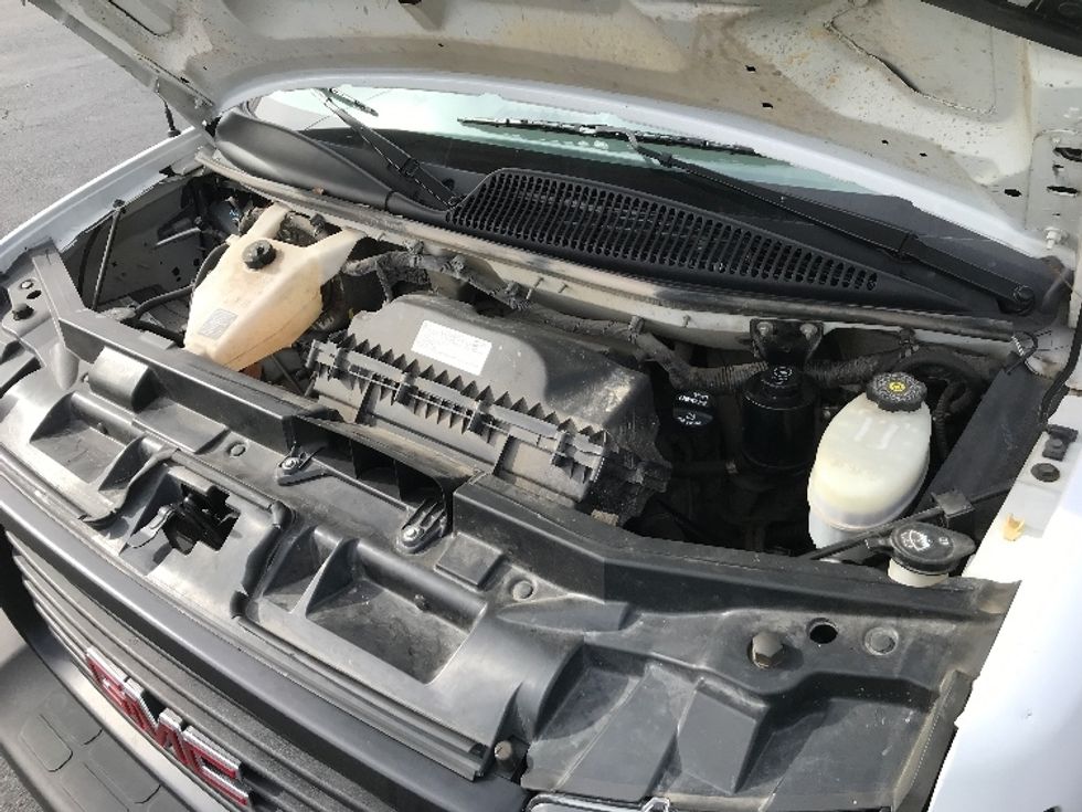 Light Duty Box Truck-Light and Medium Duty Trucks-GMC-2022-Savana G33903-Harrisonburg-VA-44,877\n\t\tmiles-$ 43,750 - Image 23