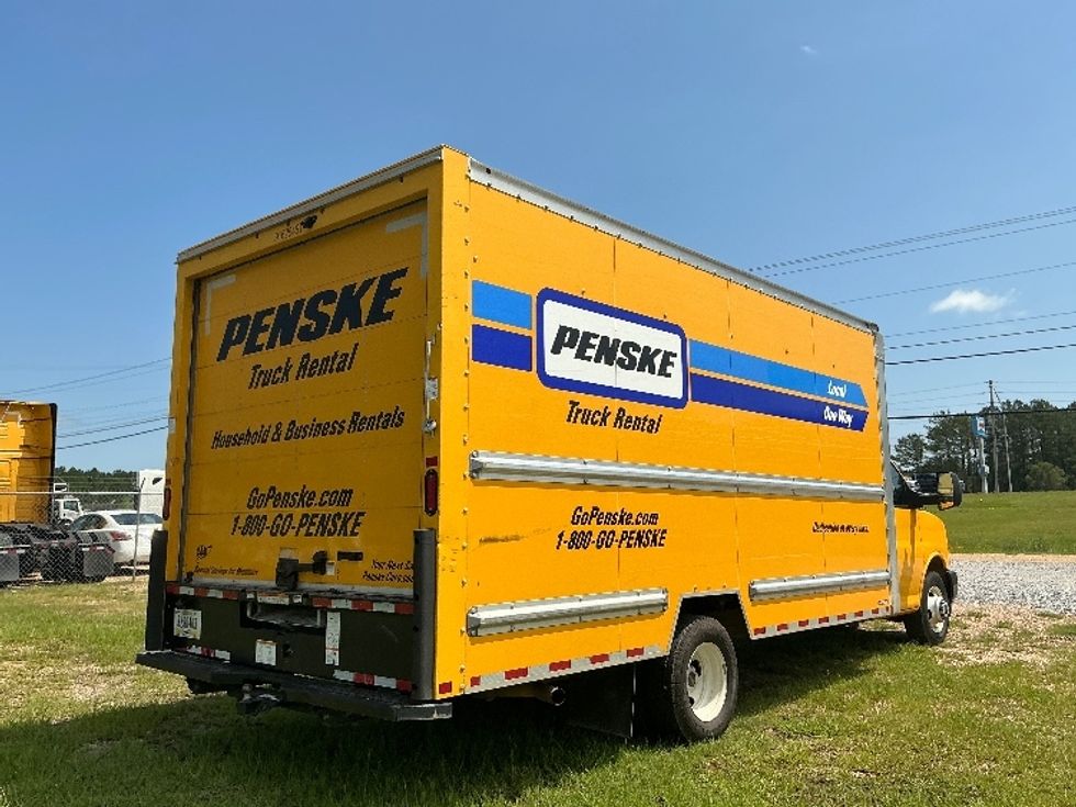 Light Duty Box Truck-Light and Medium Duty Trucks-GMC-2022-Savana G33903-Hattiesburg-MS-118,592\n\t\tmiles-$ 25,750 - Image 13