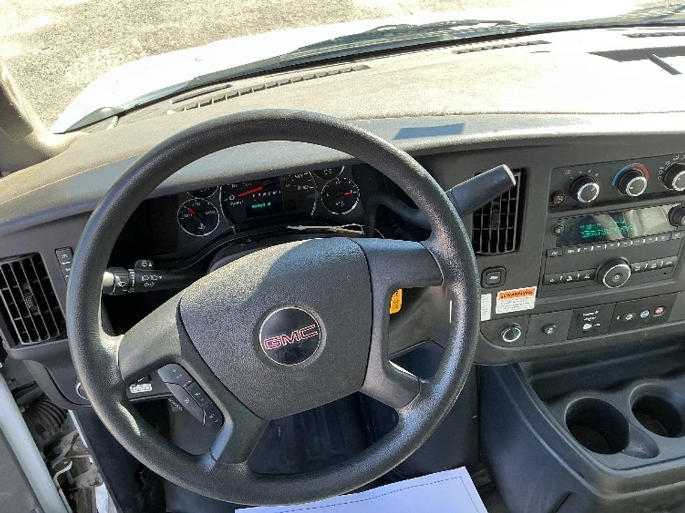 Light Duty Box Truck-Light and Medium Duty Trucks-GMC-2022-Savana G33903-Hattiesburg-MS-49,700\n\t\tmiles-$ 41,250 - Image 18