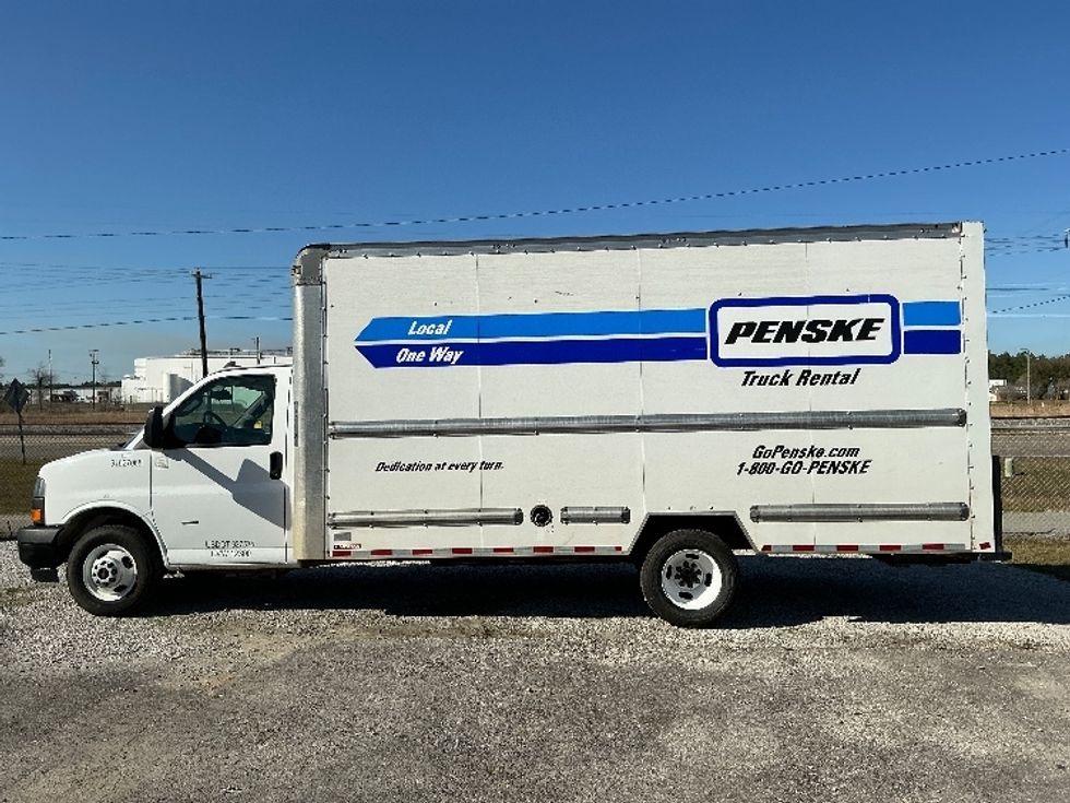 Light Duty Box Truck-Light and Medium Duty Trucks-GMC-2022-Savana G33903-Hattiesburg-MS-49,700\n\t\tmiles-$ 41,250 - Image 4