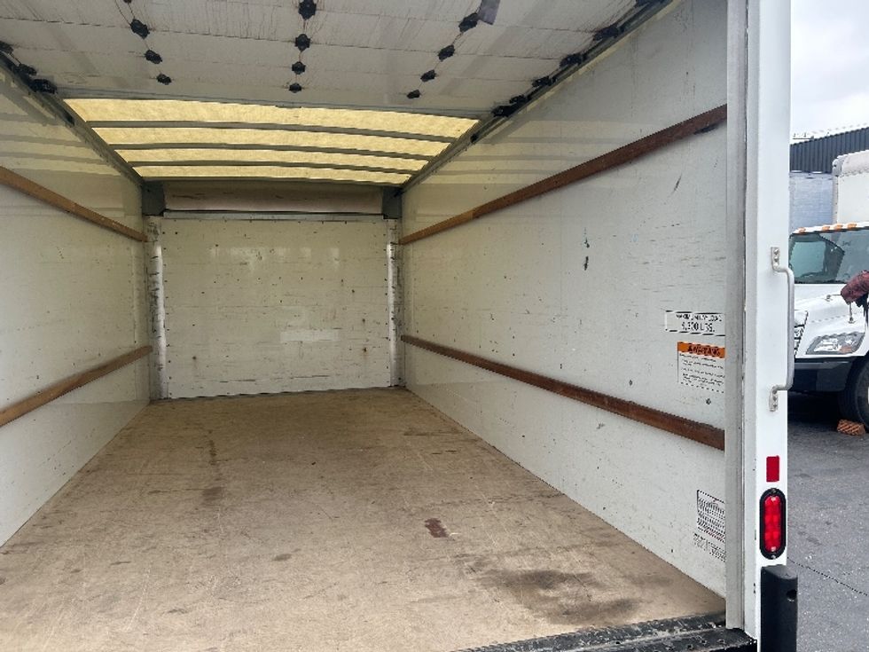 Light Duty Box Truck-Light and Medium Duty Trucks-GMC-2022-Savana G33903-Hayward-CA-93,403\n\t\tmiles-$ 30,250 - Image 12