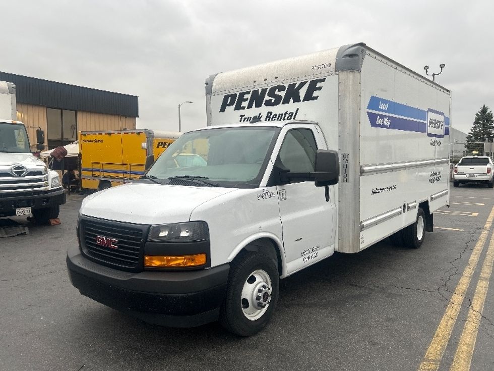 Light Duty Box Truck-Light and Medium Duty Trucks-GMC-2022-Savana G33903-Hayward-CA-93,403\n\t\tmiles-$ 30,250 - Image 3