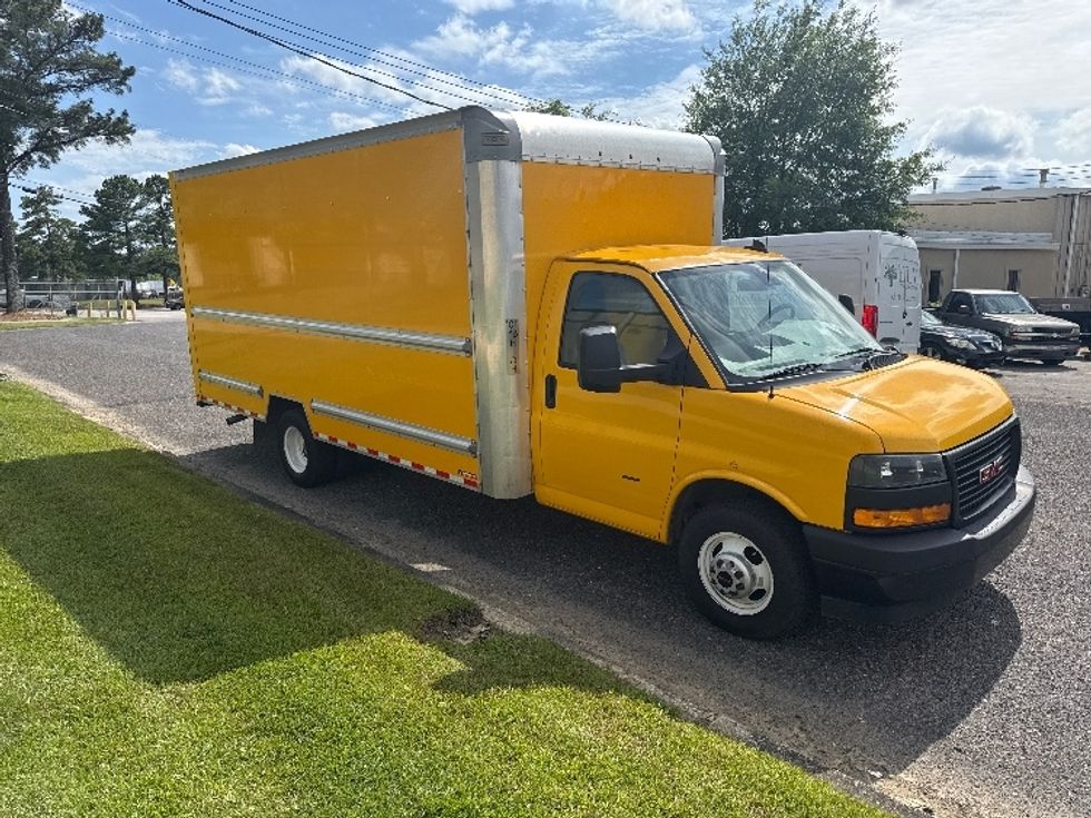Light Duty Box Truck-Light and Medium Duty Trucks-GMC-2022-Savana G33903-Homewood-AL-100,803\n\t\tmiles-$ 27,250 - Image 1