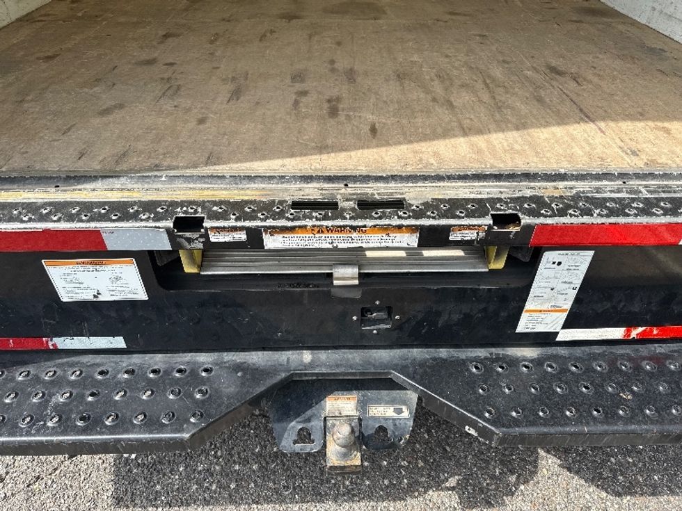 Light Duty Box Truck-Light and Medium Duty Trucks-GMC-2022-Savana G33903-Homewood-AL-100,803\n\t\tmiles-$ 27,250 - Image 10