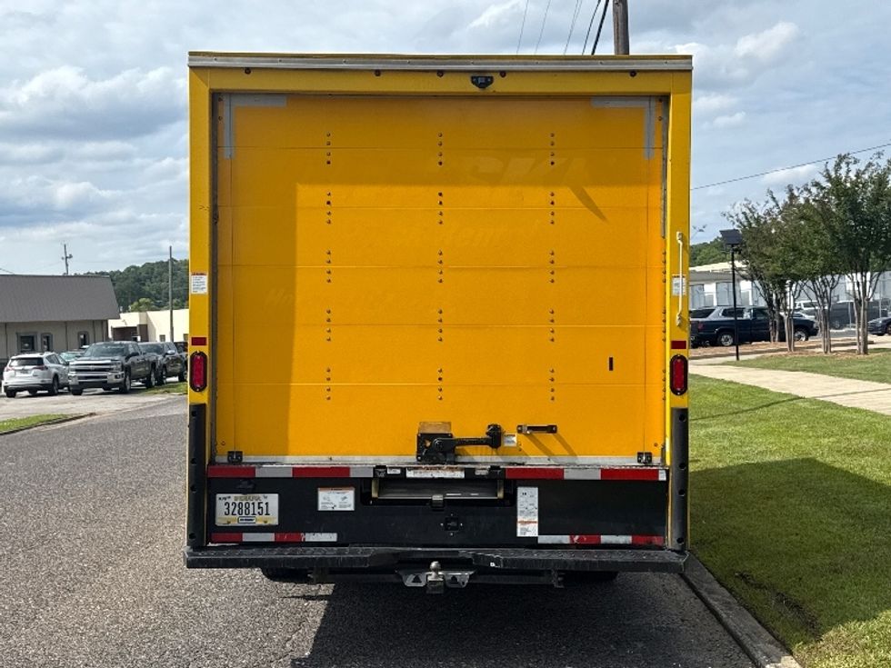 Light Duty Box Truck-Light and Medium Duty Trucks-GMC-2022-Savana G33903-Homewood-AL-100,803\n\t\tmiles-$ 27,250 - Image 7