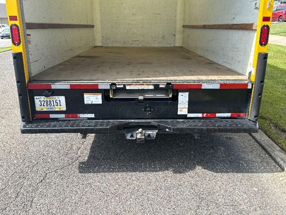Light Duty Box Truck-Light and Medium Duty Trucks-GMC-2022-Savana G33903-Homewood-AL-100,803\n\t\tmiles-$ 27,250 - Image 9