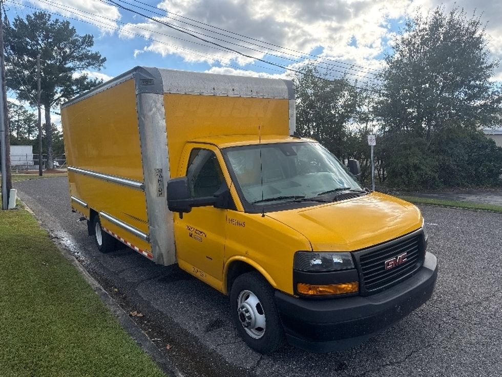Light Duty Box Truck-Light and Medium Duty Trucks-GMC-2022-Savana G33903-Homewood-AL-129,194\n\t\tmiles-$ 24,750 - Image 1