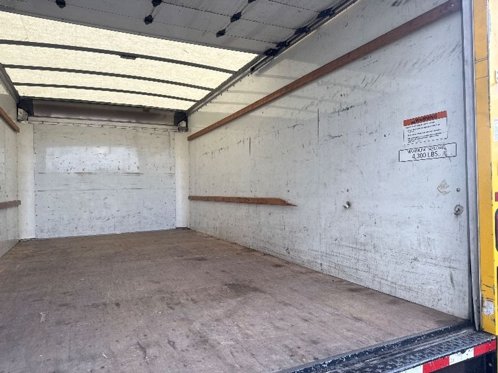 Light Duty Box Truck-Light and Medium Duty Trucks-GMC-2022-Savana G33903-Homewood-AL-129,194\n\t\tmiles-$ 24,750 - Image 12