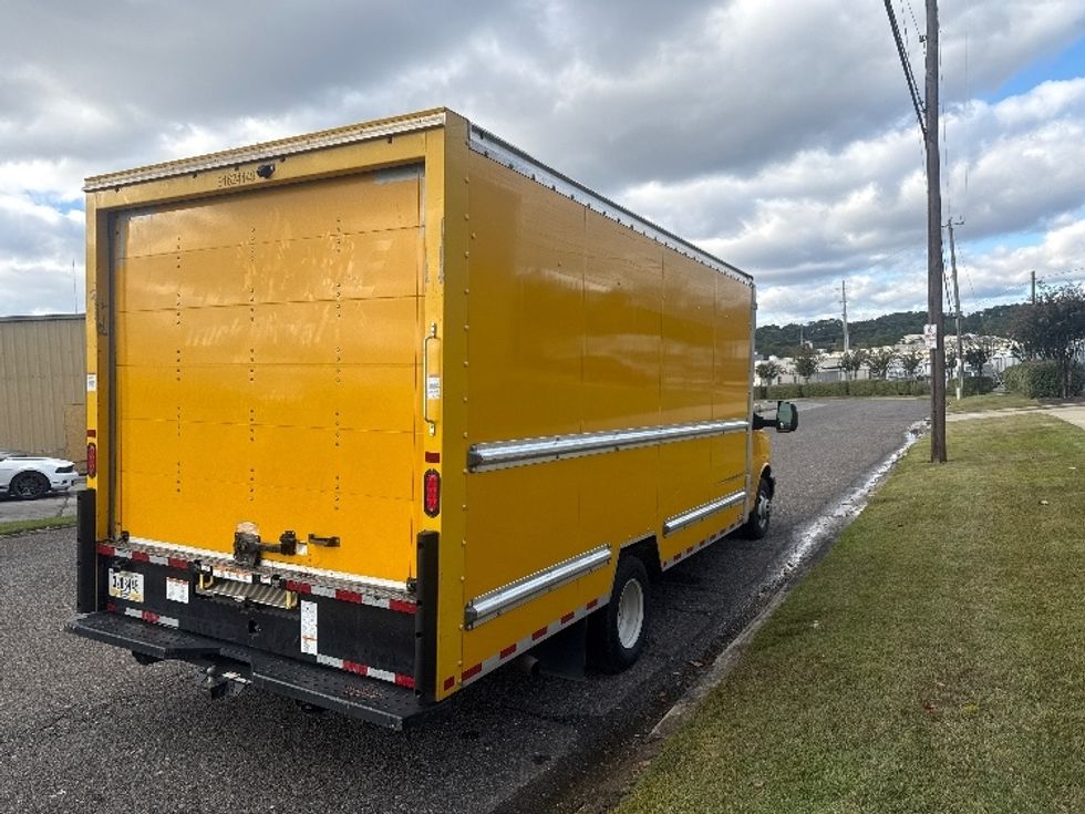 Light Duty Box Truck-Light and Medium Duty Trucks-GMC-2022-Savana G33903-Homewood-AL-129,194\n\t\tmiles-$ 24,750 - Image 13