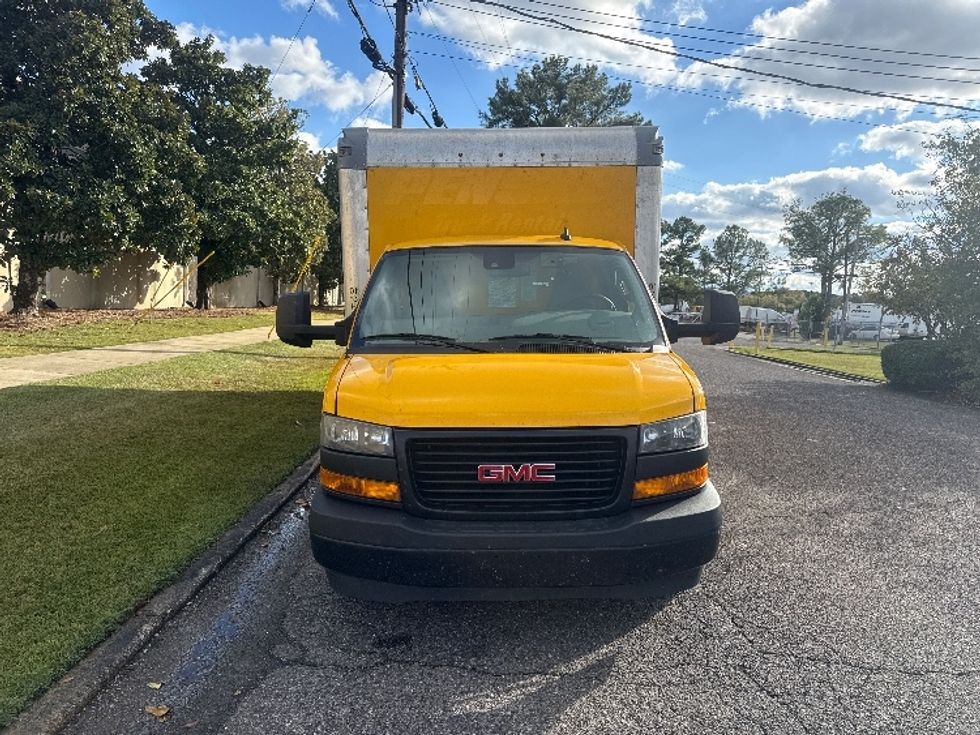 Light Duty Box Truck-Light and Medium Duty Trucks-GMC-2022-Savana G33903-Homewood-AL-129,194\n\t\tmiles-$ 24,750 - Image 2